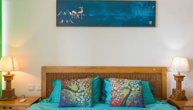 Quadruple room - Sanya super luxury The Seaview Tavern Hotel apartment