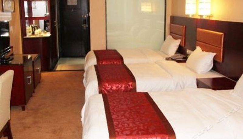 Habitación triple - Meihuawan Hotel