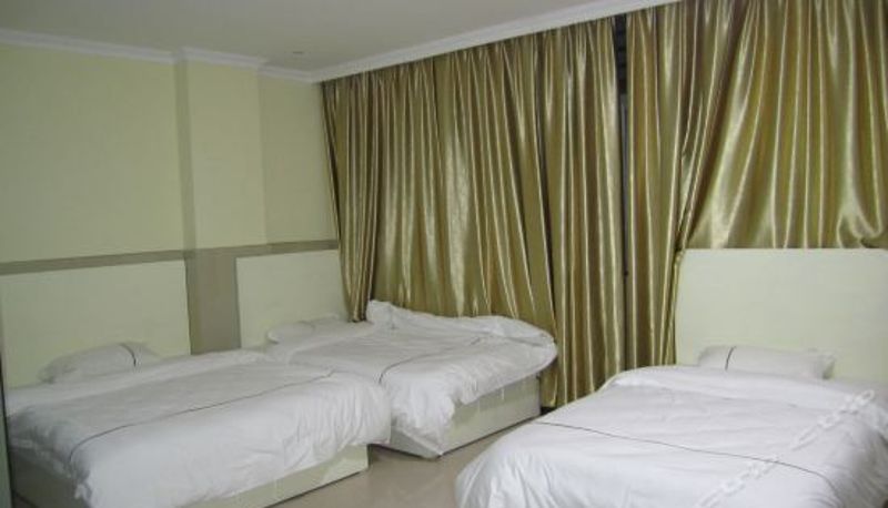 Triple room - Huachuang Hotel