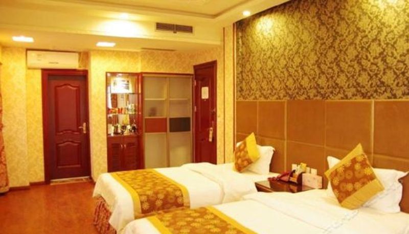 Camera business - New Window Hotel Chain (Panzhihua Zhuhu Garden)