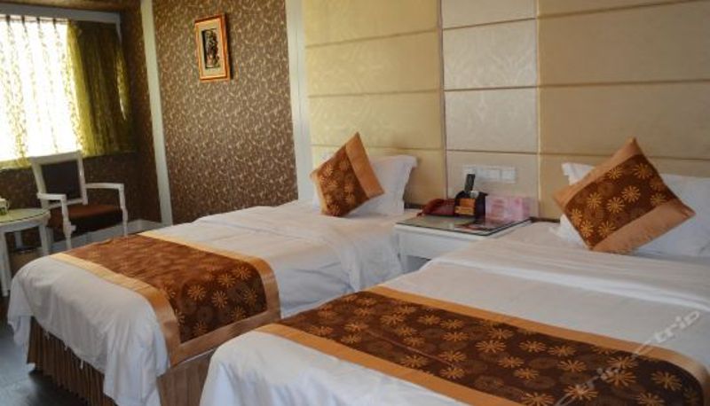 Camera business - New Window Hotel Chain (Panzhihua Zhuhu Garden)