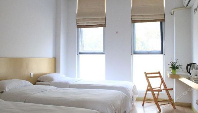 Driepersoonskamer - Fuleshan Jiuzhou International Hotel Mianyang No.6 Zhuanjiao Youth Inn