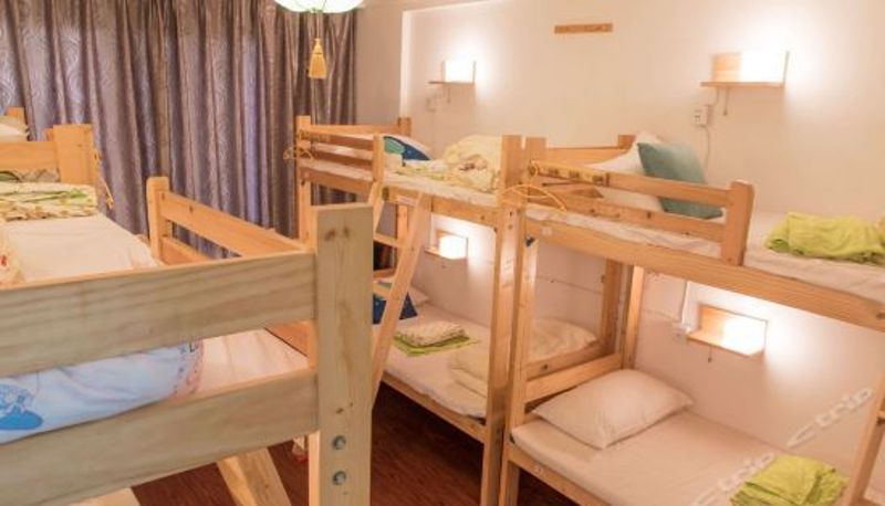 Tripla - Zhoushan Donghai Hostel