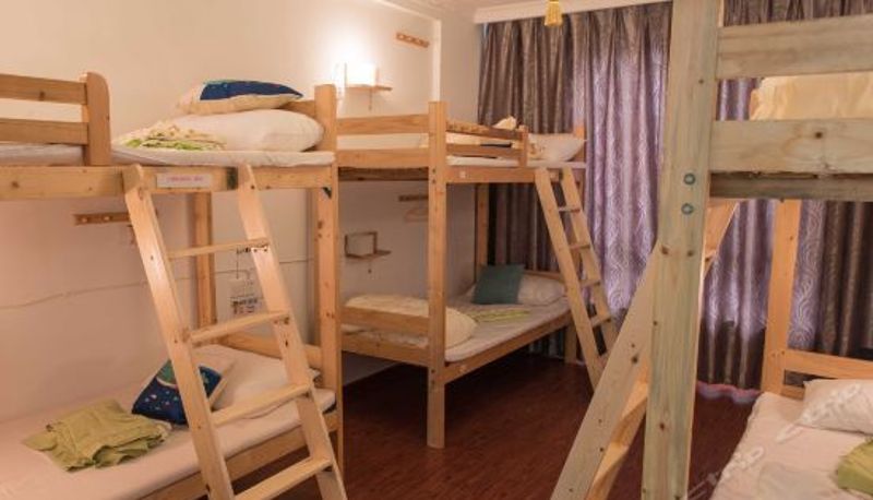 Tripla - Zhoushan Donghai Hostel