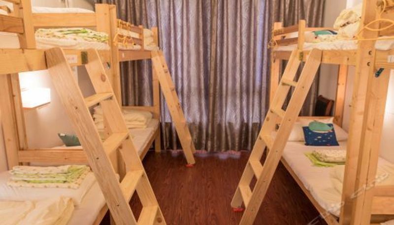 Quadrupla - Zhoushan Donghai Hostel