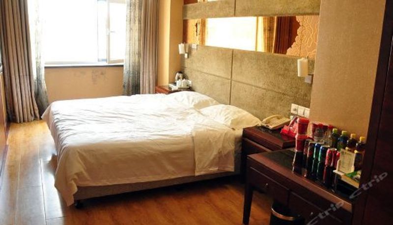 Camera standard - Longquan Business Hotel