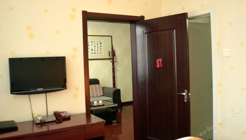 Suite - 呼和浩特誉轩商务酒店