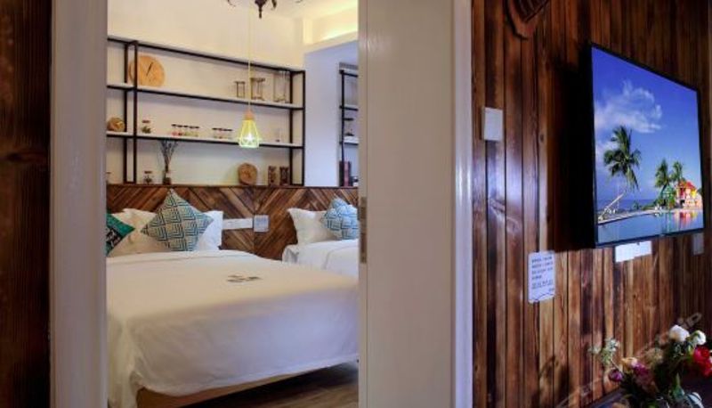 Suite - Time Collect Art Theme Hotel