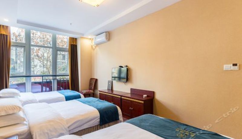 Tripla - Shanyuan Hotel (Chongqing Jiangbei Airport Southwest University of Political Science and Law)