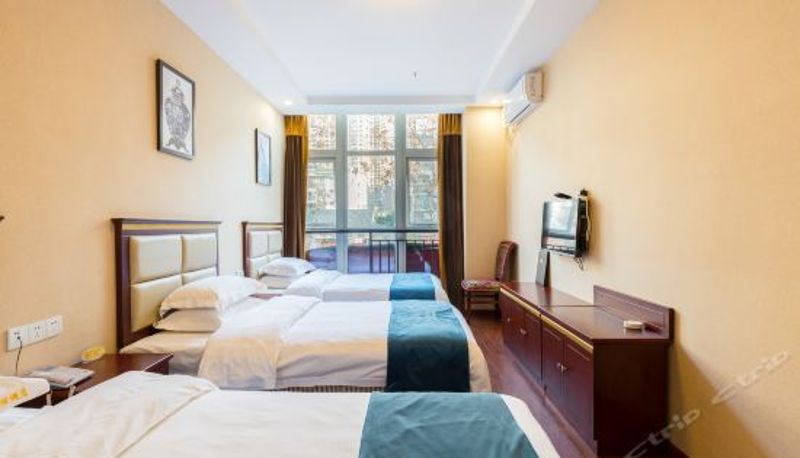 Tripla - Shanyuan Hotel (Chongqing Jiangbei Airport Southwest University of Political Science and Law)