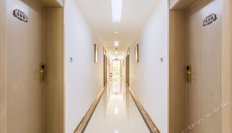 Reception - Hangtian Hotel