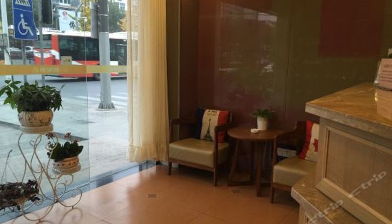 Vista interna - Home Inn (Nanjing Jiangpu Bus Station)