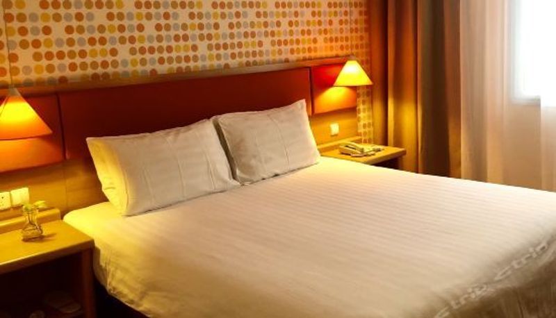 Business-kamer - Home Inn (Chongqing Shapingba Railway Station ARC Central Plaza)