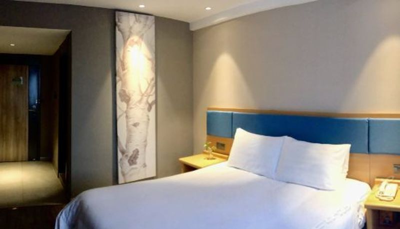 Business-kamer - Home Inn (Chongqing Shapingba Railway Station ARC Central Plaza)