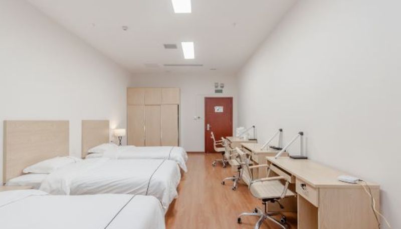 Dreibettzimmer - 重庆美澜铂森公寓