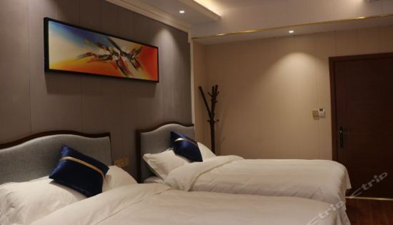 Habitación de categoría superior - Kaiyue Theme Hotel