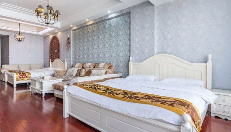 Vierbettzimmer - Yawen Apartment Hotel (Chongqing Jiefangbei Didu Plaza)