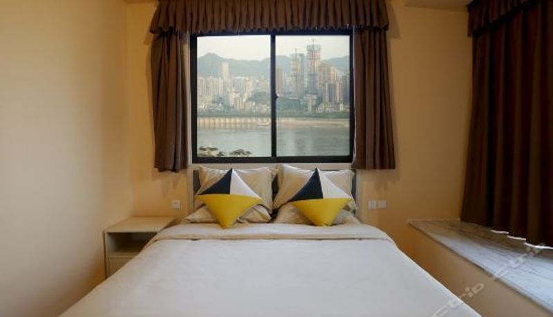 Suite - Beautiful Crown Service Apartment