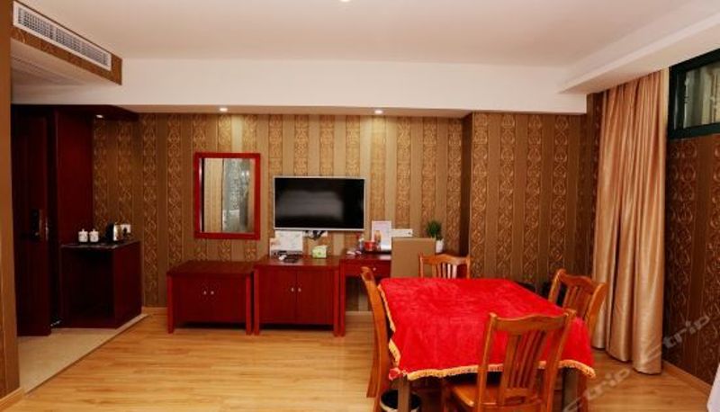 Suite - Golden Shell Hotel