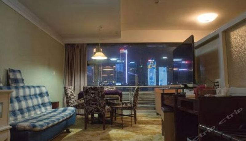 Suite - Kai Lun Hotel (Chongqing Hongyadong)