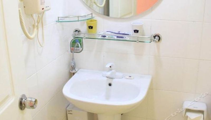 Innenbreich - Home Inn (Nanjing Xinjiekou Changfu Street Metro Station Tiankong Zhidu)
