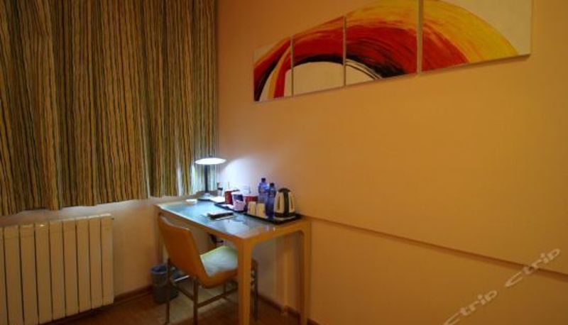 Chambre triple - Ginza Grand Hotel(Yantai South Street Railway Station Store)