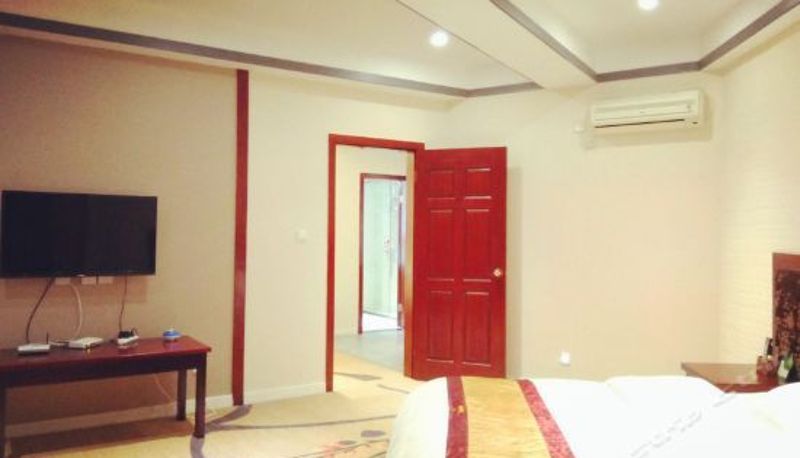 Tripla - Hengrun Hotel