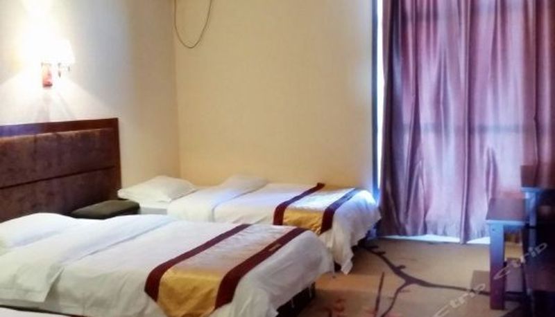 Tripla - Hengrun Hotel