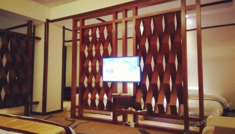 Tripla - Hengrun Hotel