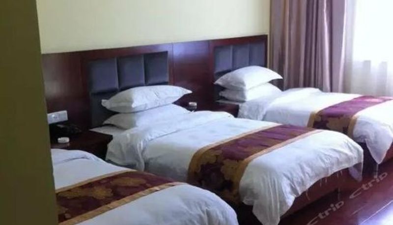 Driepersoonskamer - Wanhe Xinyue Hotel