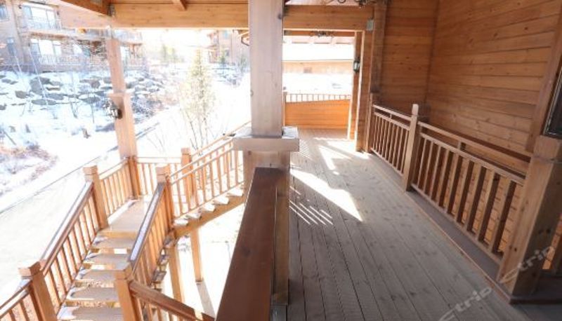 Pokój czteroosobowy - 长白山鲁能胜地枫林木屋酒店