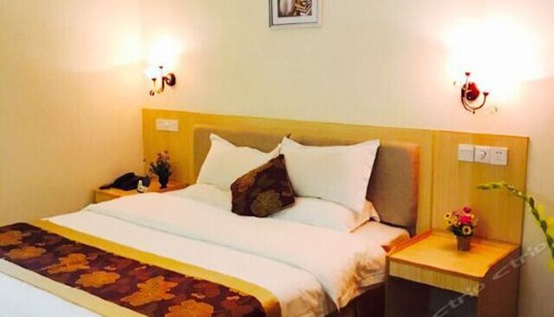 Chambre avec vue sur le lac - 河源华瑞酒店