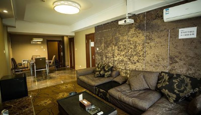 Suite - Chonpines Hotel (Xi'an Hongmiaopo)