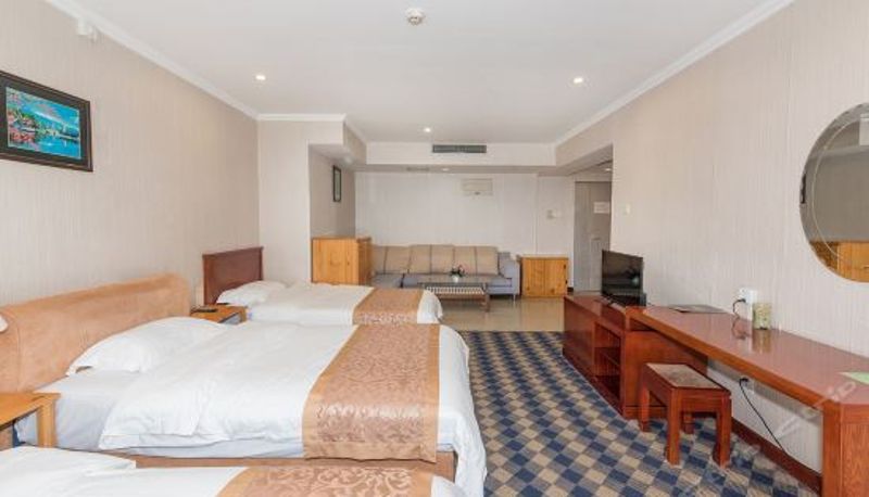 Chambre triple - RJ Brown Hotel
