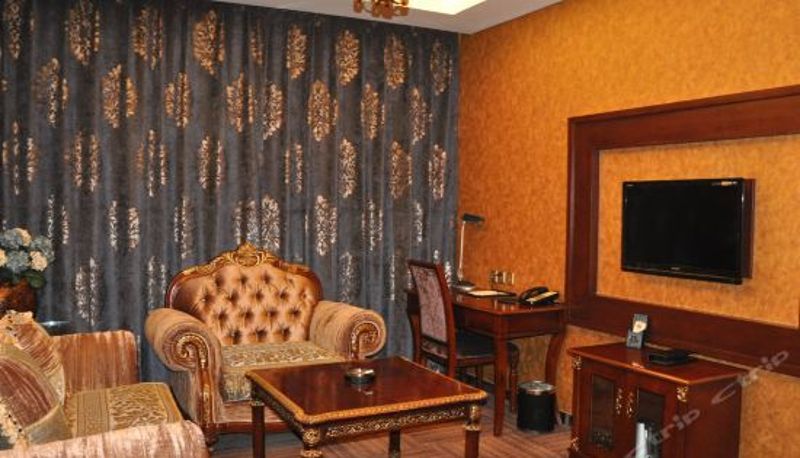 Suite - Lumeng Kaersen Business Hotel
