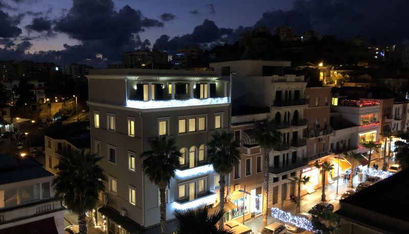 Widok na zewnątrz - Amfiteatri Boutique Hotel