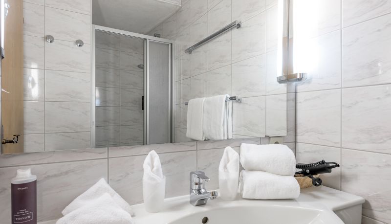 Standardzimmer (Doppel) - Hotel zum Gourmet