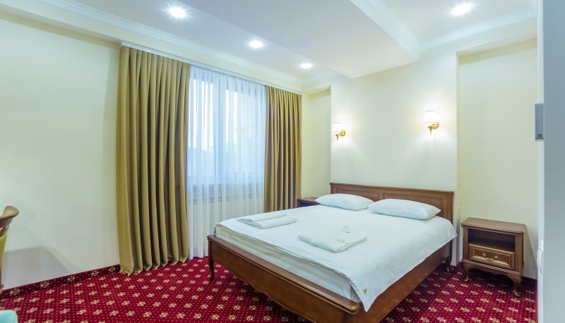 Superior room (single) - Ambassador Hotel