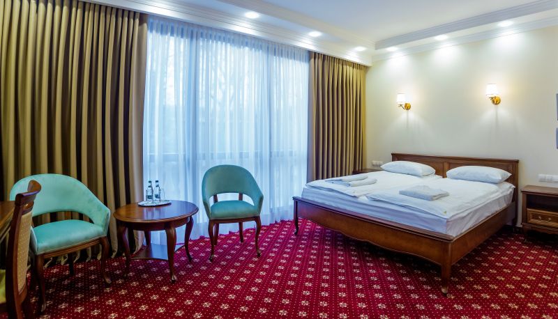 Superior room (double) - Ambassador Hotel