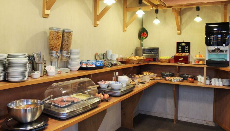 Buffet - Hotel Rive Droite
