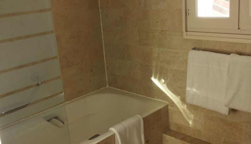 Łazienka - Hostellerie du Moulin de la Roque Logis