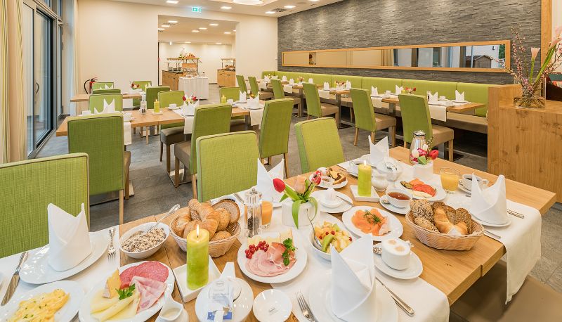 Ontbijtzaal in het restaurant - Pension Rose