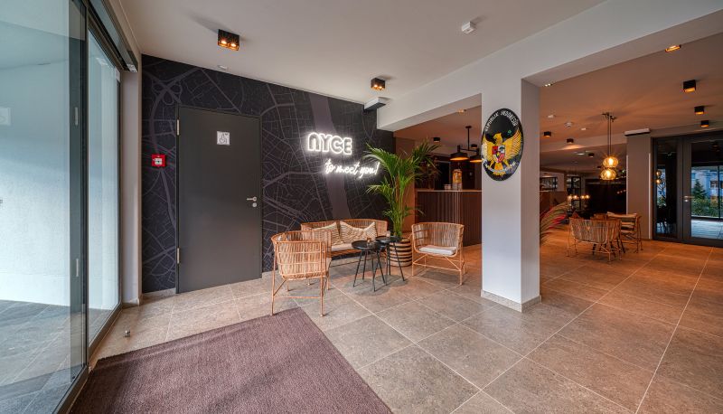 Rezeption - Vienna House Easy Bonn by Sunday Hotels
