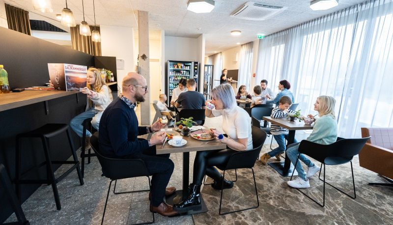 朝食ルーム - Hotel Schlafraum – smart & urban