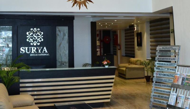 Réception - Hotel Surya International
