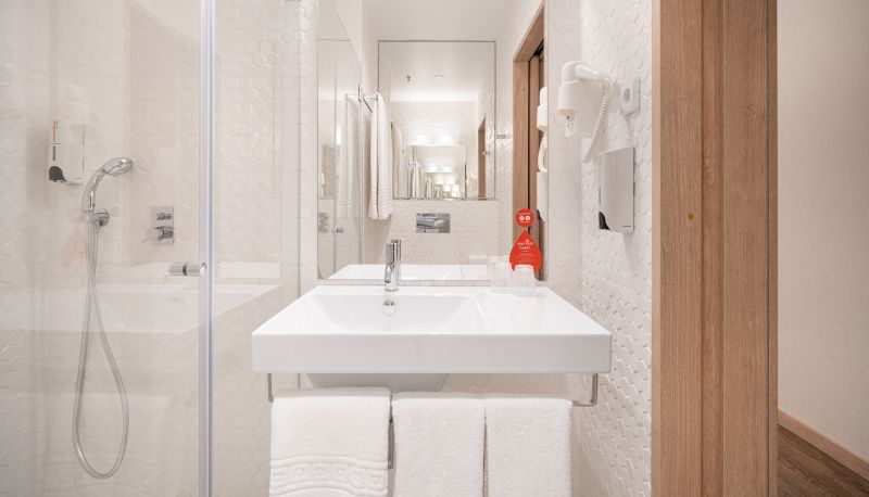 Bathroom - Moov Hotel Oeiras