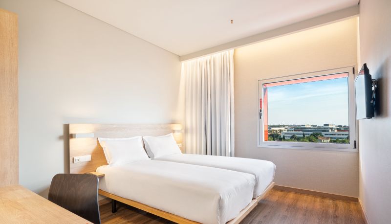 Standard room (double) - Moov Hotel Oeiras