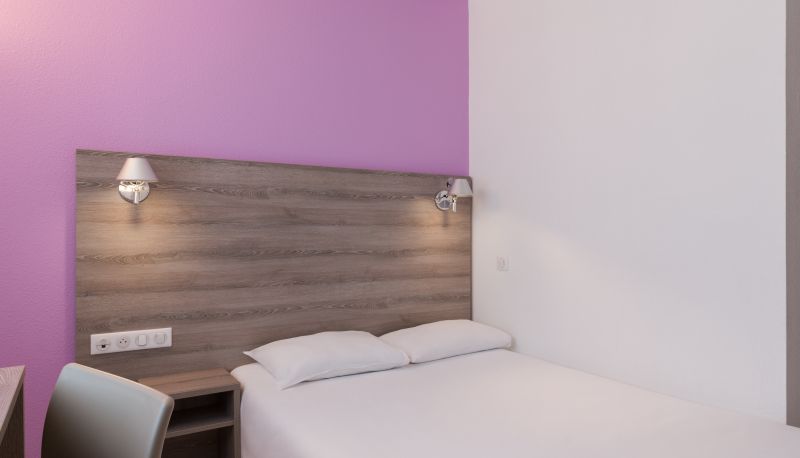 Chambre standard (double) - BRIT HOTEL CONFORT NEVERS Centre Gare