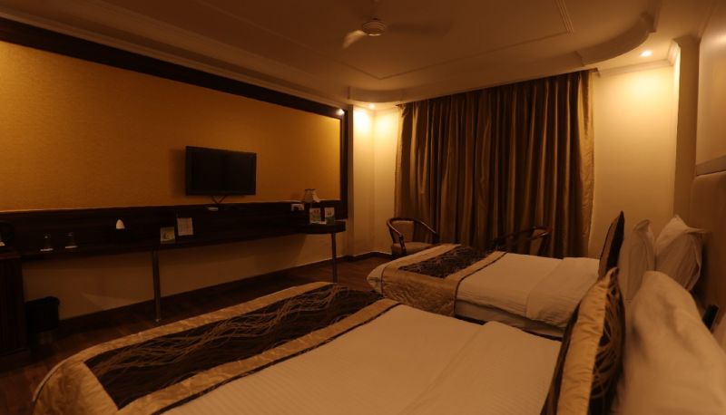 Pokój z balkonem - Haridwar The Fern Residency
