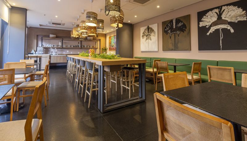 レストラン内の朝食ルーム - Hotel Park Tower São José do Rio Preto by Nacional Inn